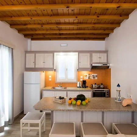 Filoxenia アパート オルノス