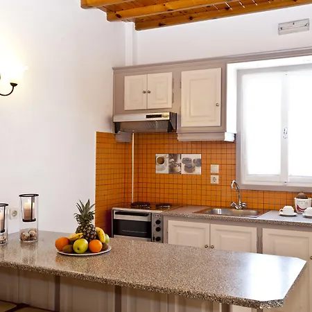 Filoxenia アパート